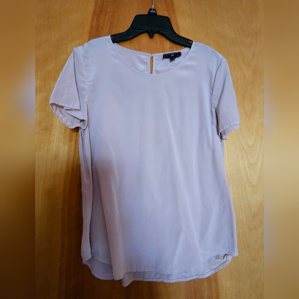 JCrew women's light pink blouse 👚
